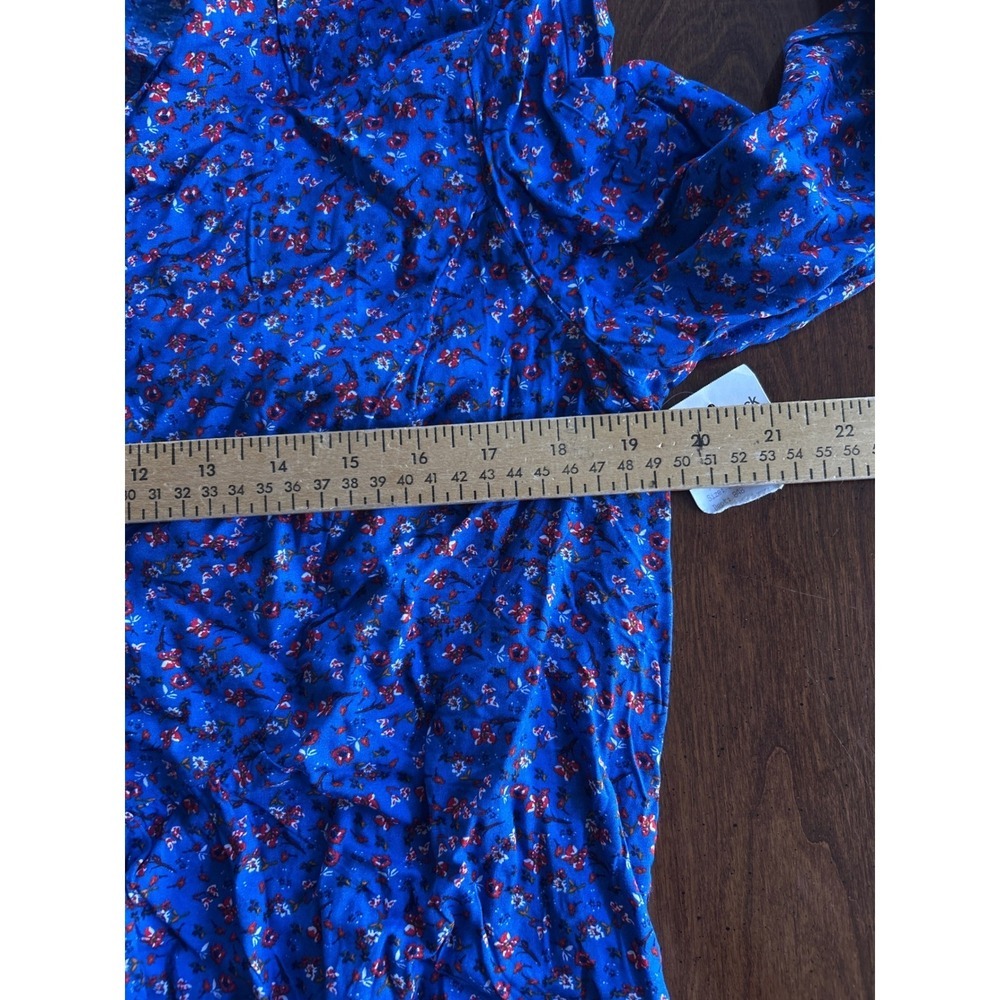 beachlunchlounge Collection Gray Floral Print V Neck Button Up Tunic Top Size 1 - Picture 5 of 7